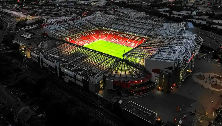 FOS-23-1.17-Man-Utd-Old-Trafford