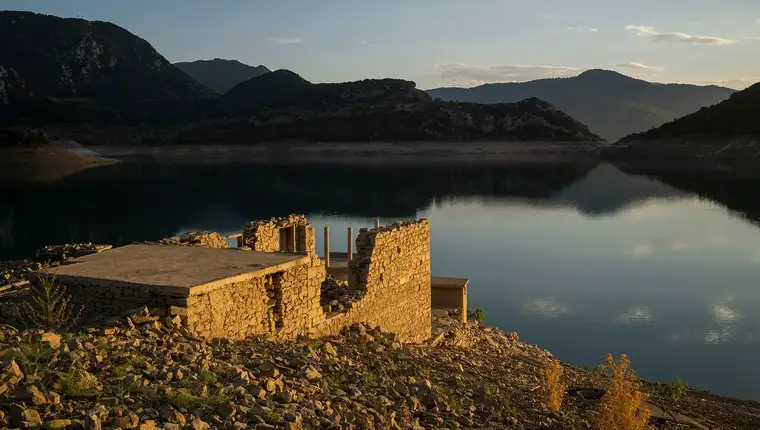 sunken-village-exposed