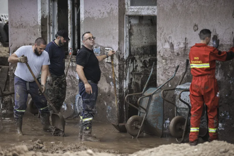 Potpredsjednik turskog AFAD-a Tasdelen obišao poplavljena područja u BiH: Turkiye šalje stambene kontejnere i generatore (Donja Jablanica)