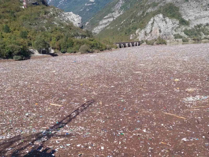 neretva poplave smece