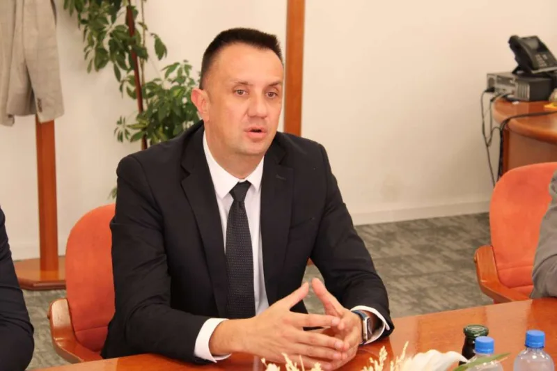 vedran Lakić