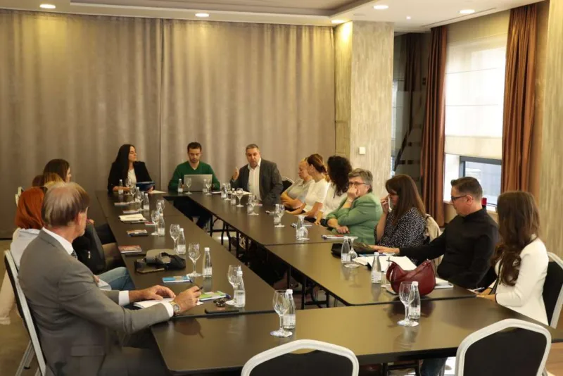 okrugli stol mostar