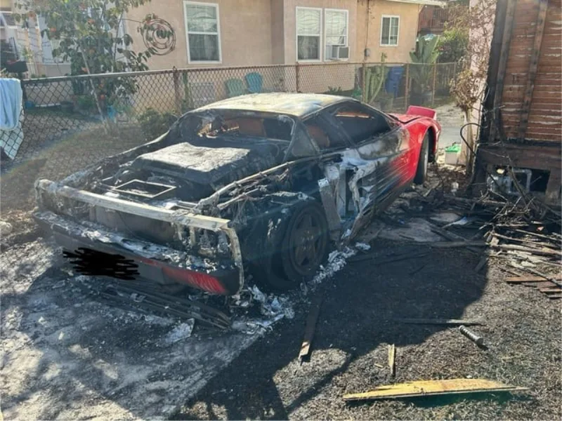 ferarri testarosa