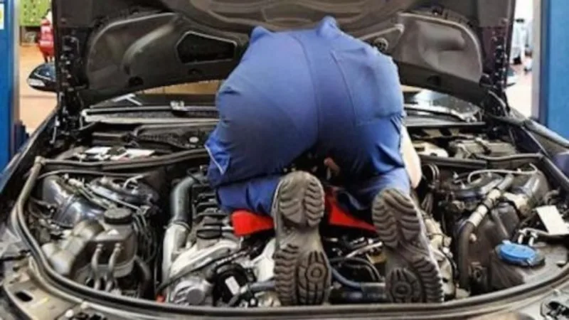MOTOR MEHANIČAR
