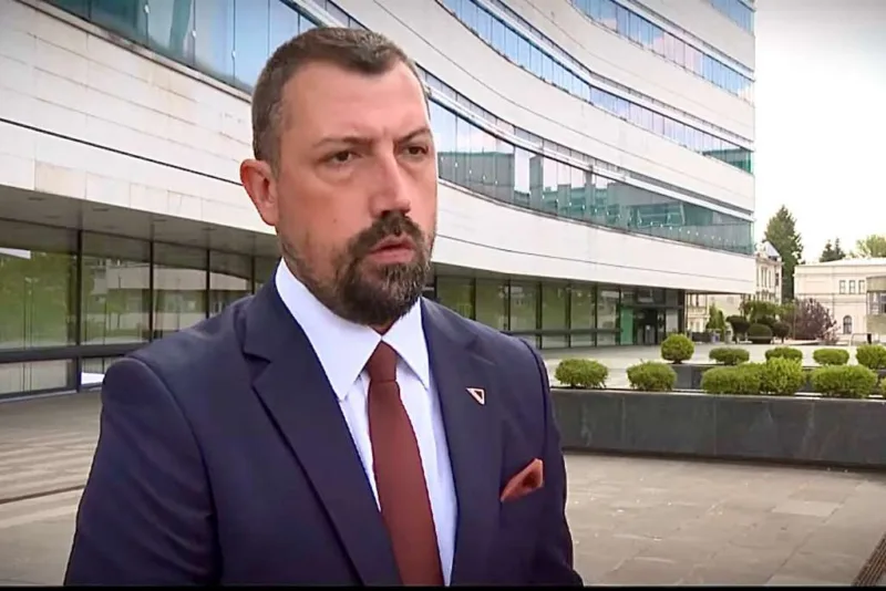 haris plakalo