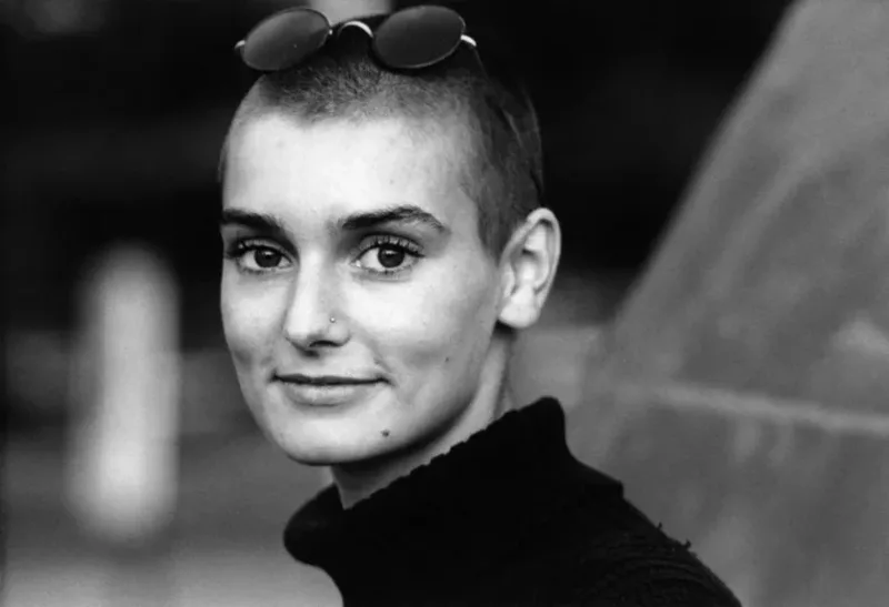 Sinead-OConnor-696x476