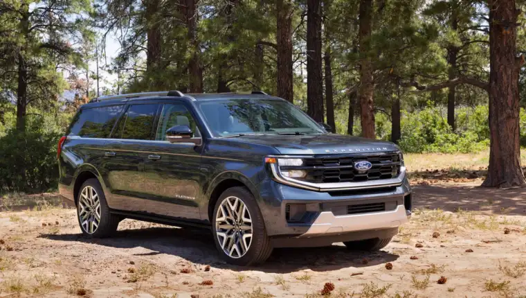 2025-ford-expedition-platinum-ultimate-exterior-106-66fadf146c5b0