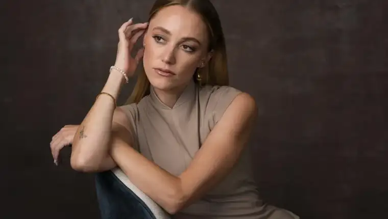 Maika Monroe