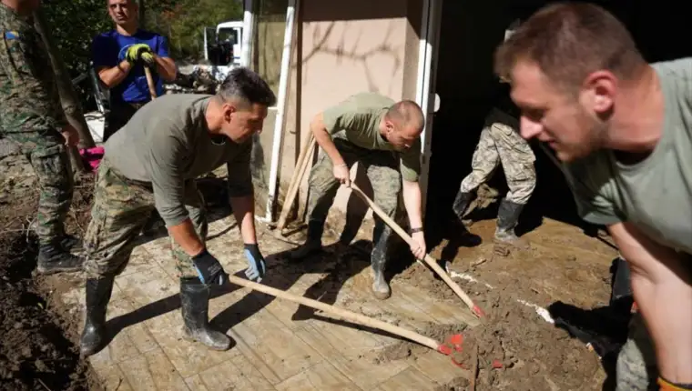 fojnica poplave oruzane snage (1)
