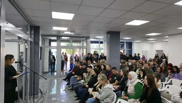 velika kladuša stipendije