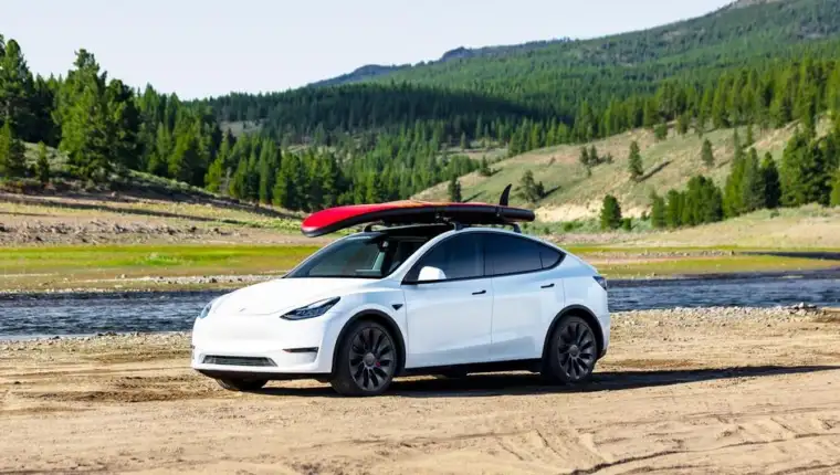 tesla Model Y Long Range All-Wheel Drive