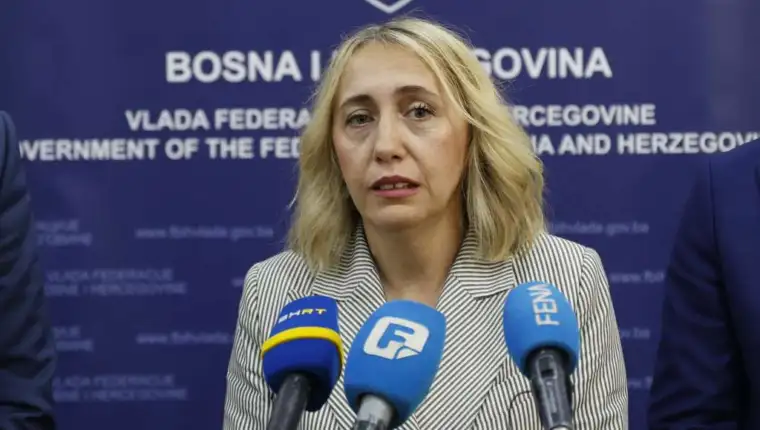 nasih pozder