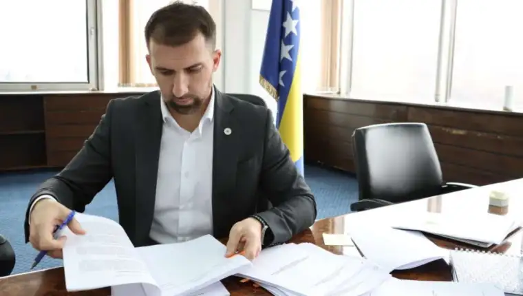 adnan delić