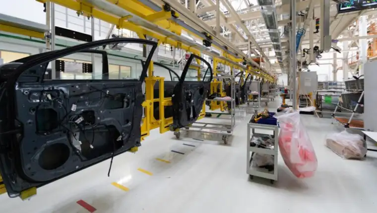 auto fabrika 1