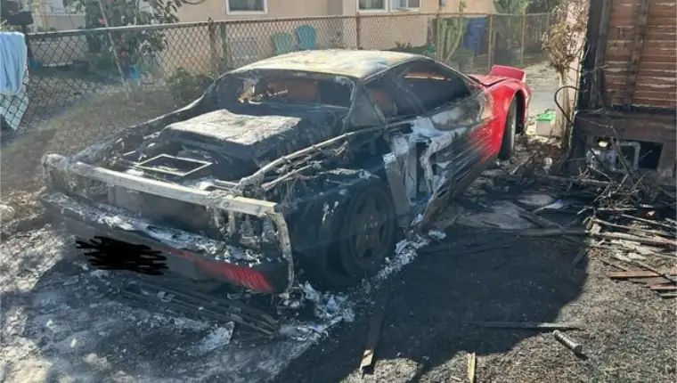 ferarri testarosa