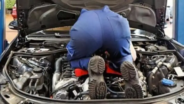MOTOR MEHANIČAR