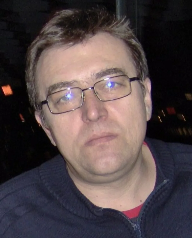 AMIR NUHANOVIĆ