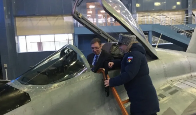 vucic avion