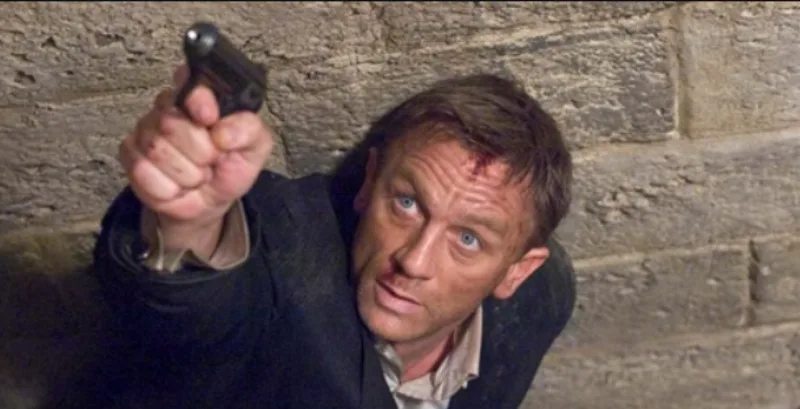 Daniel Craig