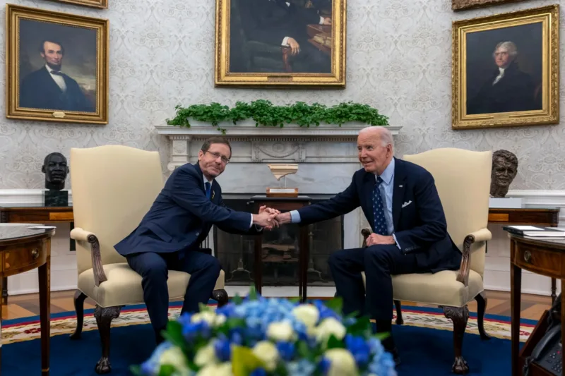 biden i herzog