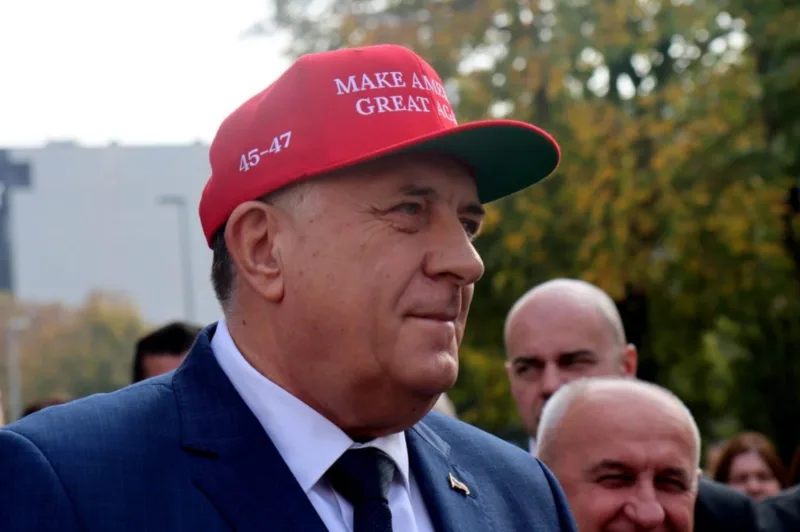 dodik kacket