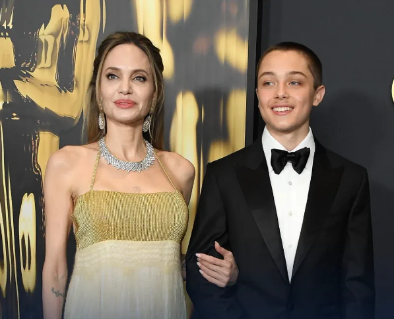 angelina jolie i knox