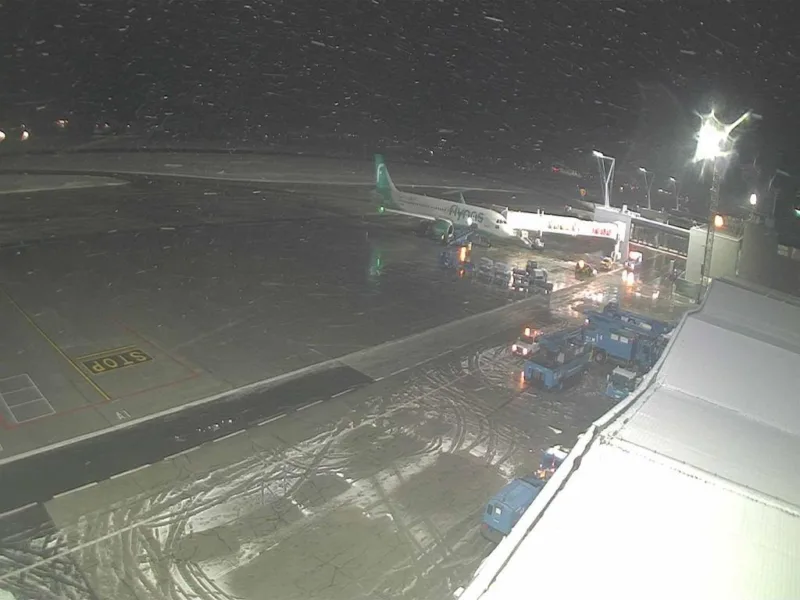 snijeg na aerodromu