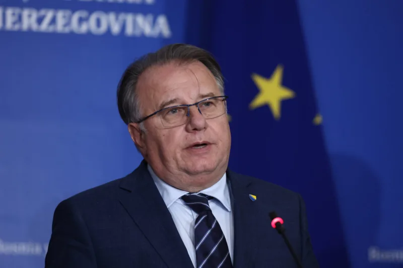 niksic covic dodik press Raport (37)