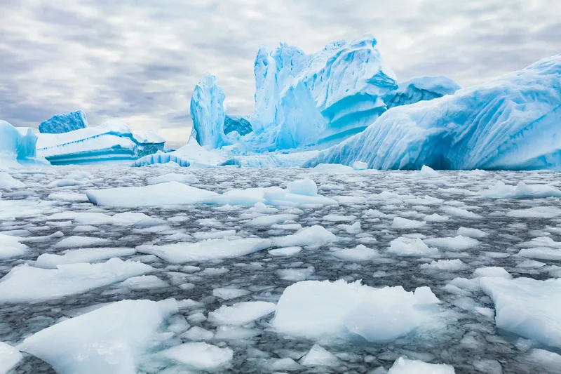 iStock-antarctica-anyaberkut