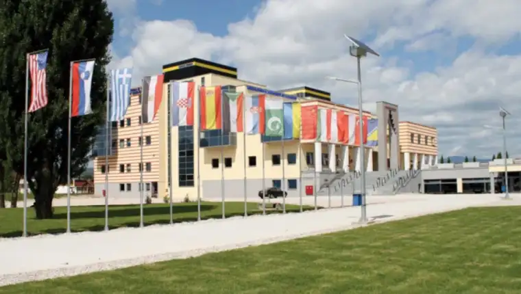 ius 1