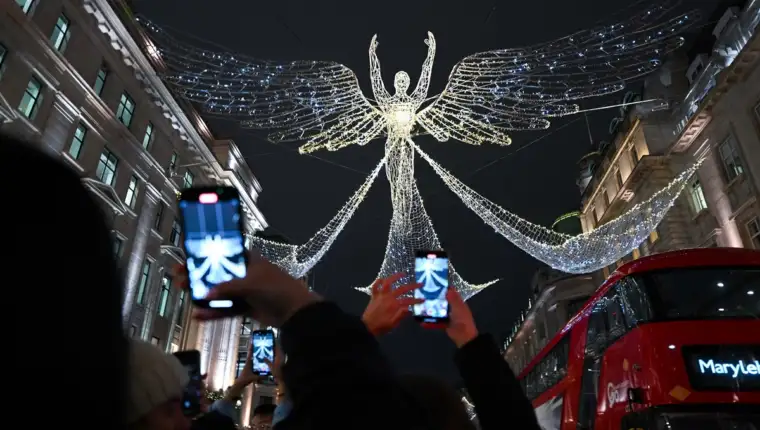 AA-20241108-36139909-36139885-UJEDINJENO_KRALJEVSTVO_LONDON_U_PRAZNICNOM_RUHU