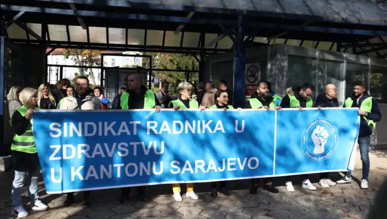 protesti KCUS Raport (1)