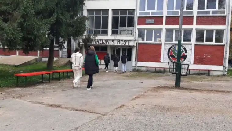 sanski most zgrada 3