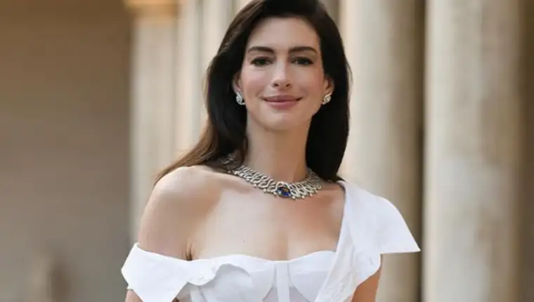 Anne Hathaway