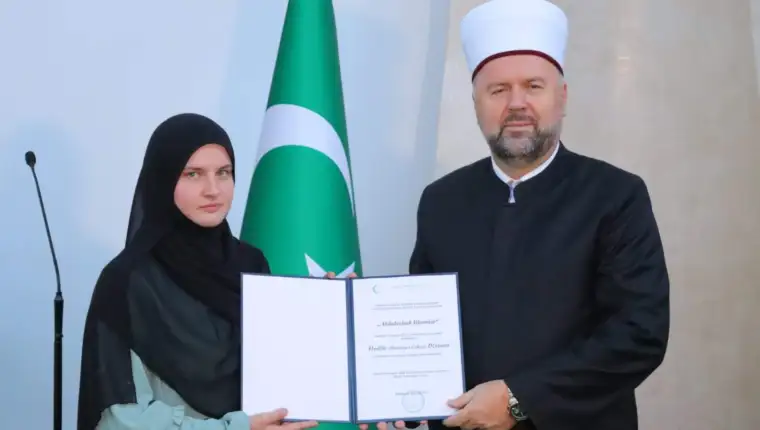 Dobitnica-stipendije-Abdulvehab-Ilhamija-Dzenana