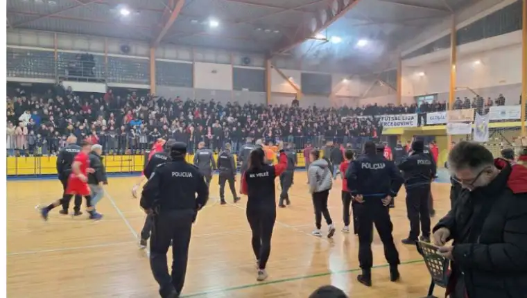 velez zrinjsk irukomet 5