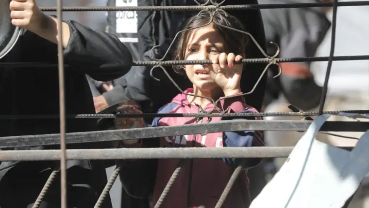AA-20241103-36093782-36093761-GAZA_PALESTINCI_U_REDOVIMA_CEKAJU_HRANU