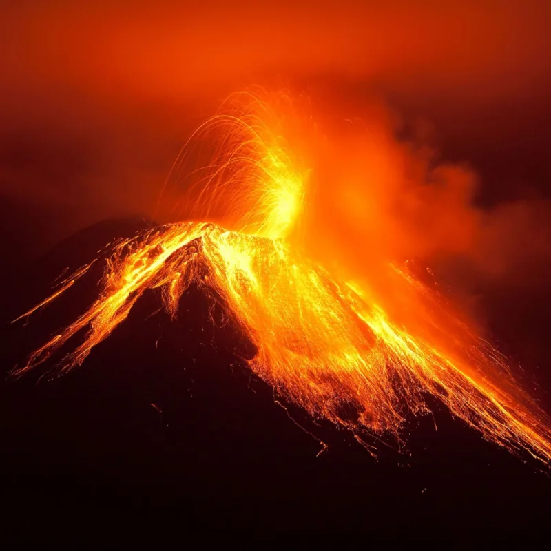 01-reference-volcanoes-cb9bmt_square