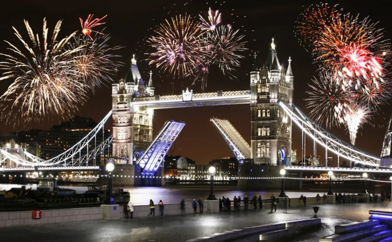 london nova godia vatromet