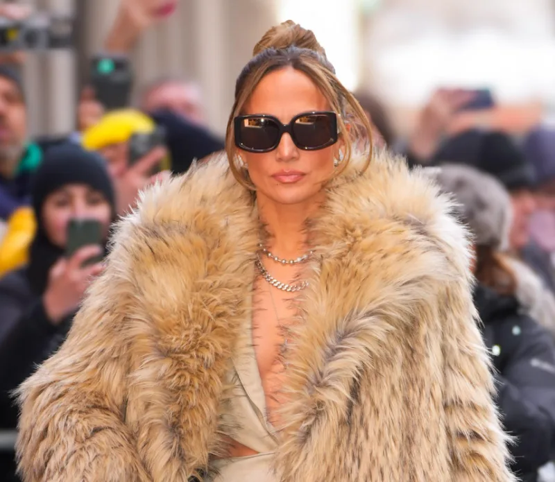 jlo kaput