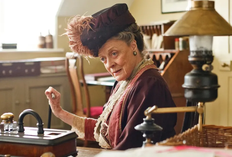 maggie smith downtown abbey
