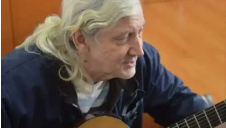 ucitelj gitare 1