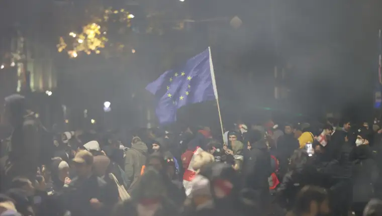 AA-20241205-36383713-36383695-GRUZIJA_NASTAVLJENI_ANTIVLADINI_PROTESTI