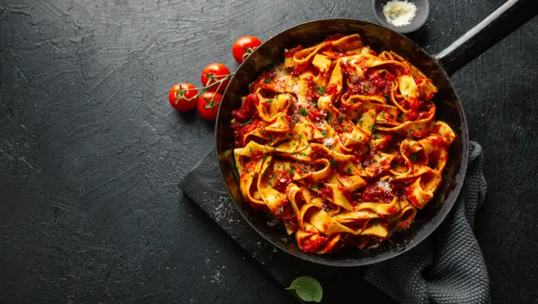 bolognese špagete freepik