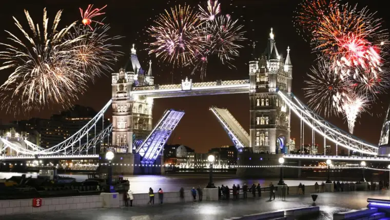london nova godia vatromet