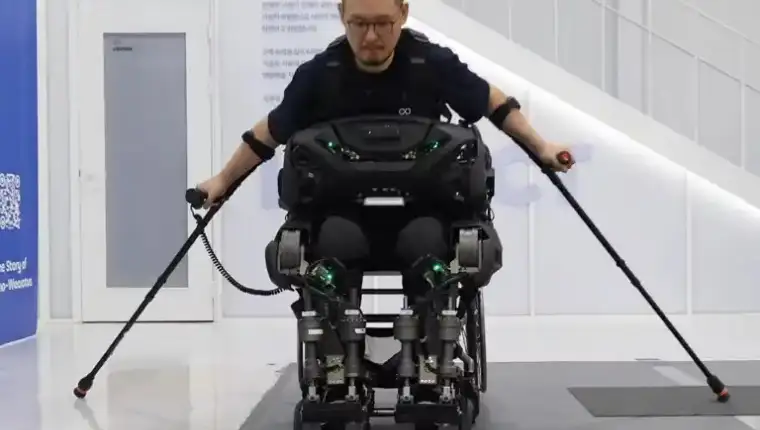 WalkON Suit F1 robot