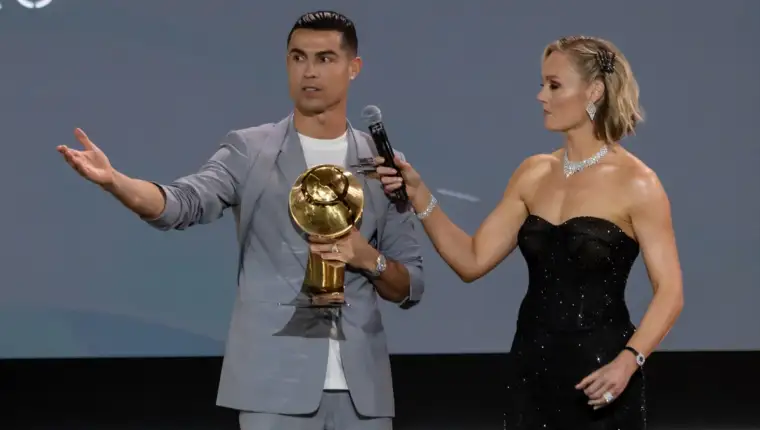 AA-20241227-36602231-36602227-NAGRADE_GLOBE_SOCCER_DODJELJENE_U_DUBAIJU_VINICIUS_JUNIOR_FUDBALER_GODINE