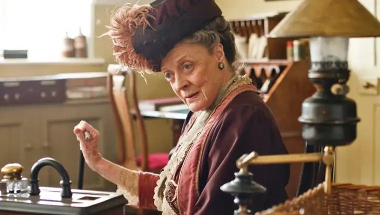 maggie smith downtown abbey