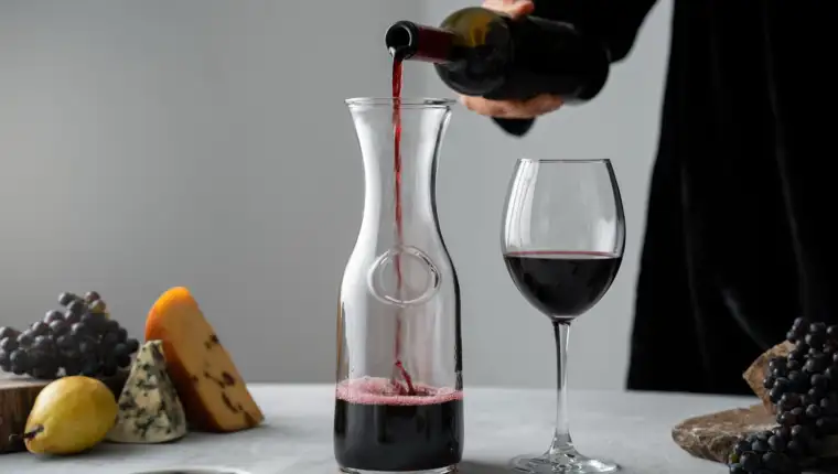 crno vino freepik