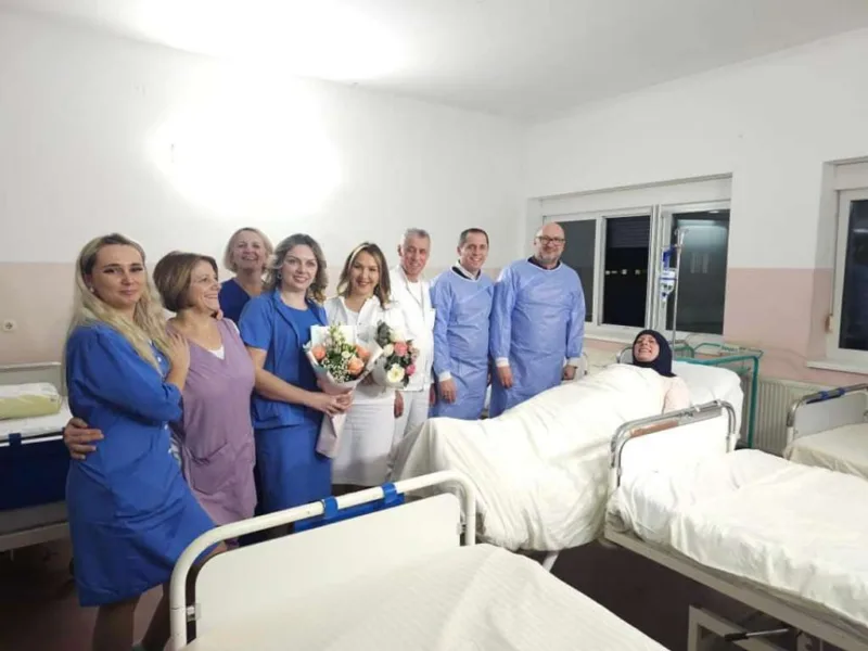 Premijer USK darovao bebu